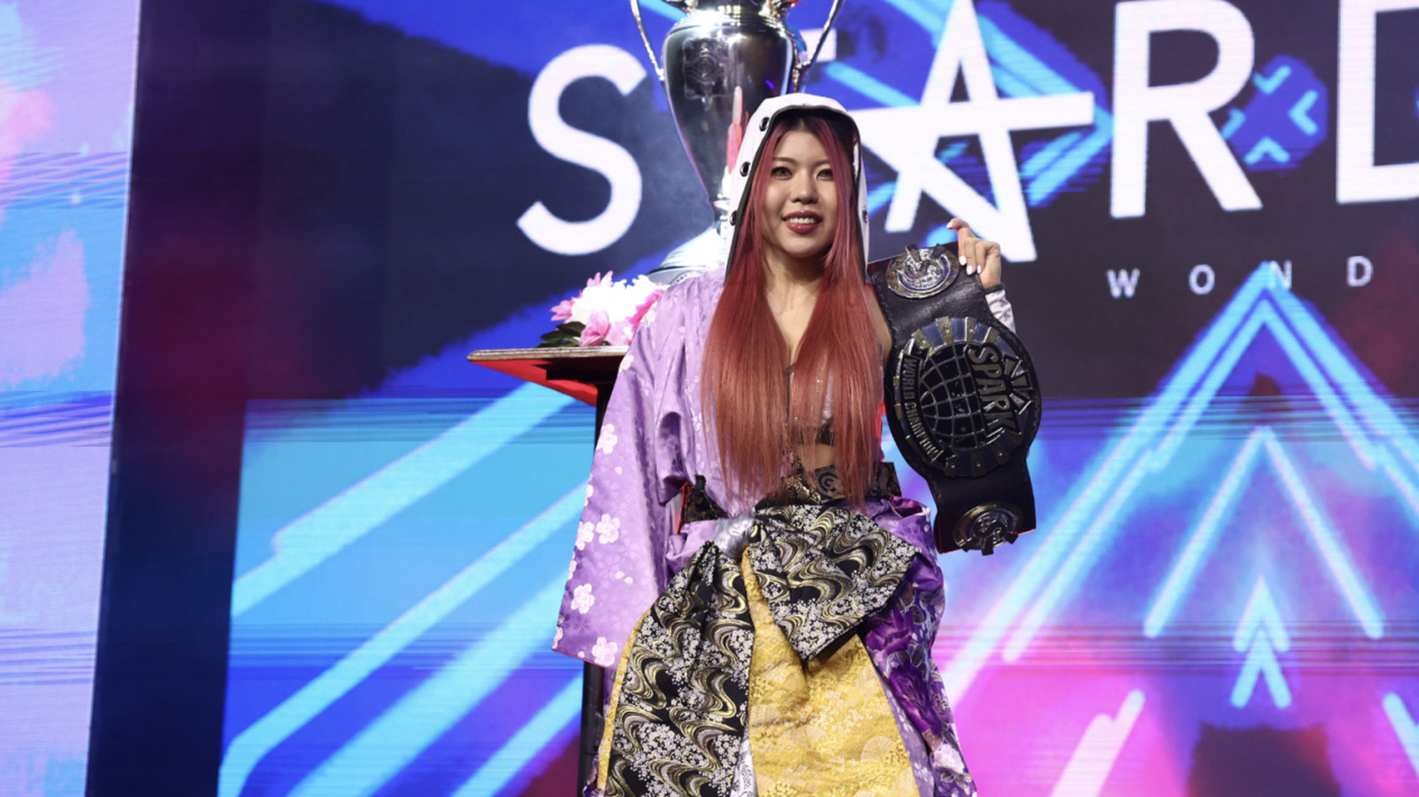 AEW Dynamite 6/17: naiste Owen Hart Foundation Cupi turniiri poolfinaalmäng ja palju muud