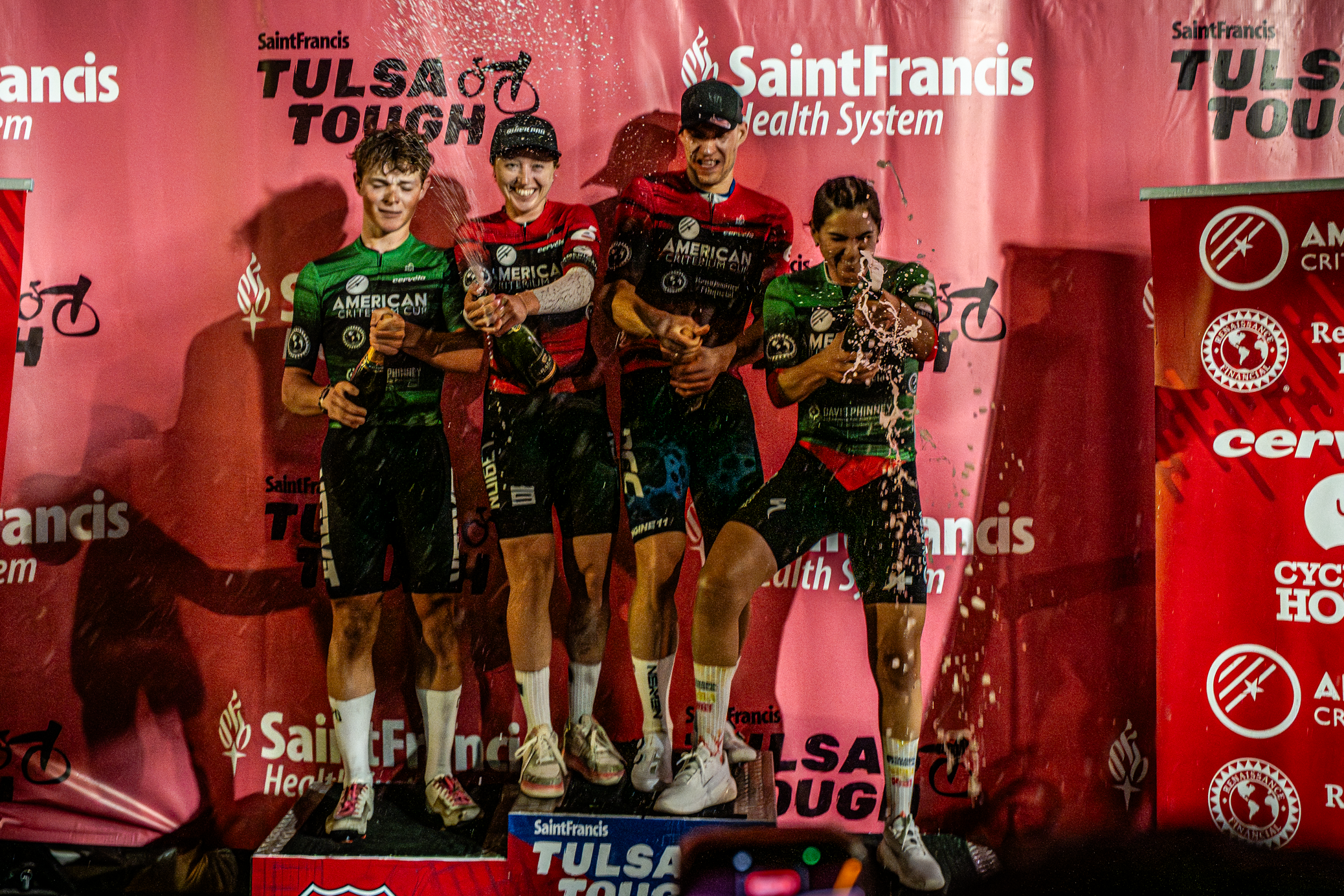 American Criterium Cup: Skylar Schneider ja Dario Rapps võidavad Saint Francis Tulsa Toughi esimese eliitratturite sarja