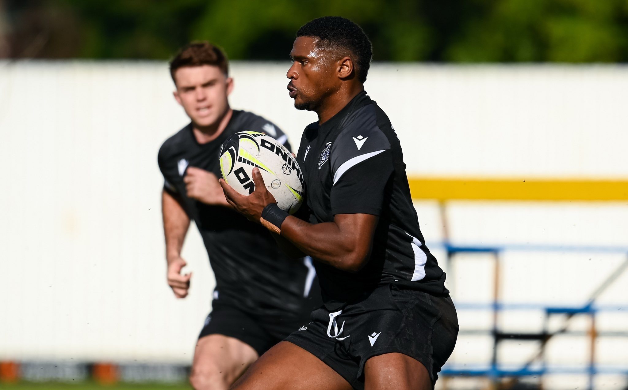 Barbarid karjuvad Boki poolel