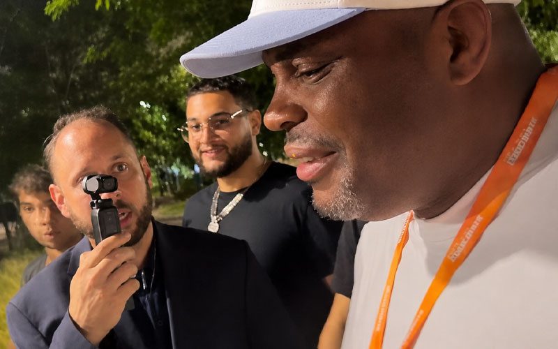 Daniel Cormier väidab pärast seda, et Eric Trumpi manipuleeritud UFC võitluspostitus levis levima, et teda "häkiti või midagi"