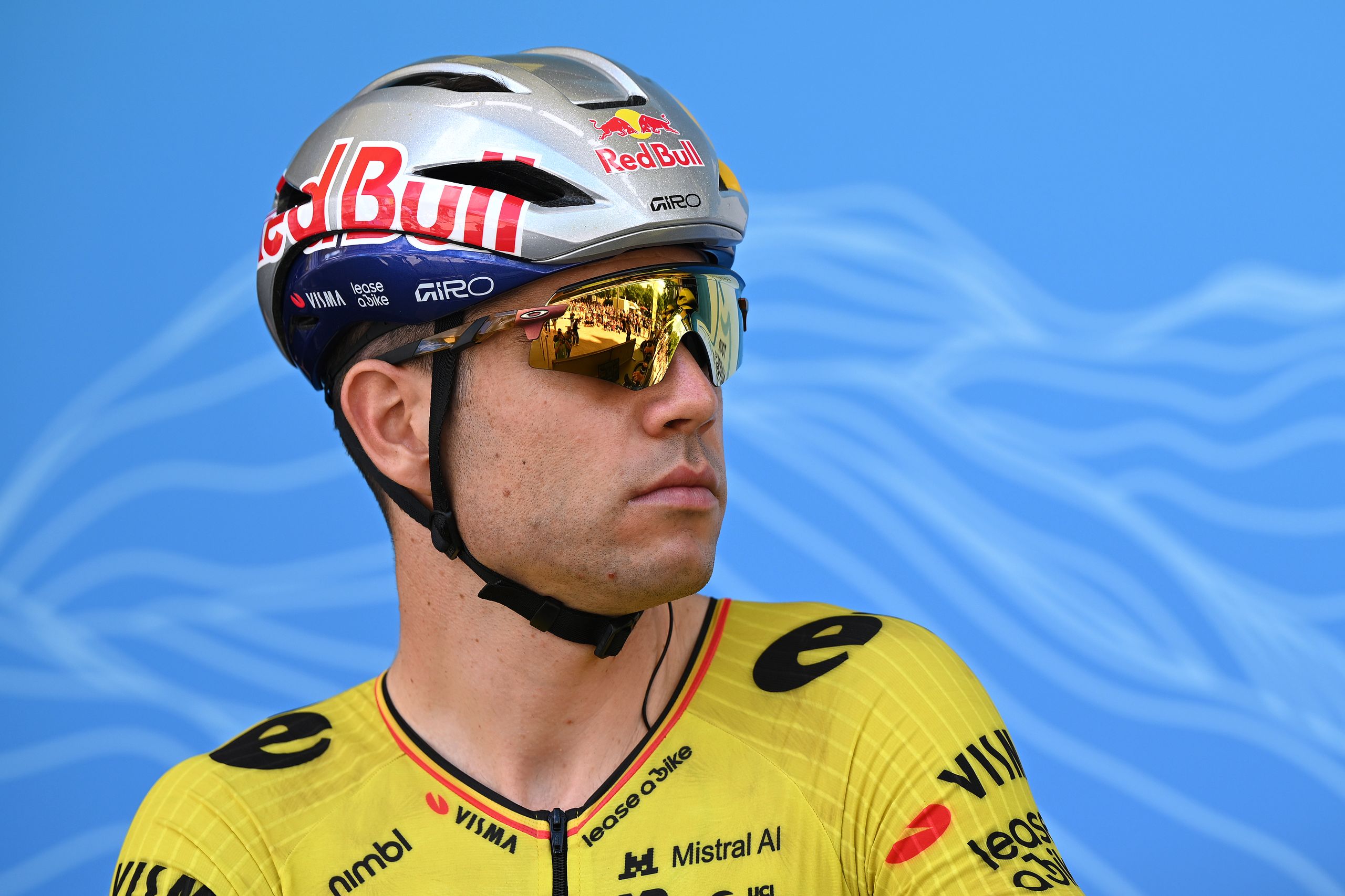 "Esimene katse oma trelle uuesti kinni hoida": Wout van Aert naaseb rattaga sõitma, kuna nakkusest paranemine sunnib ta Tour de France'ilt lahkuma