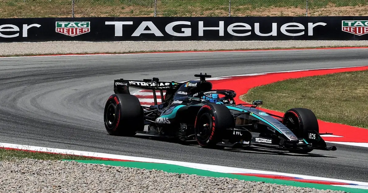 George Russell elab üle Lewis Hamiltoni hirmu Barcelonas poleipositsioon tagasi saada