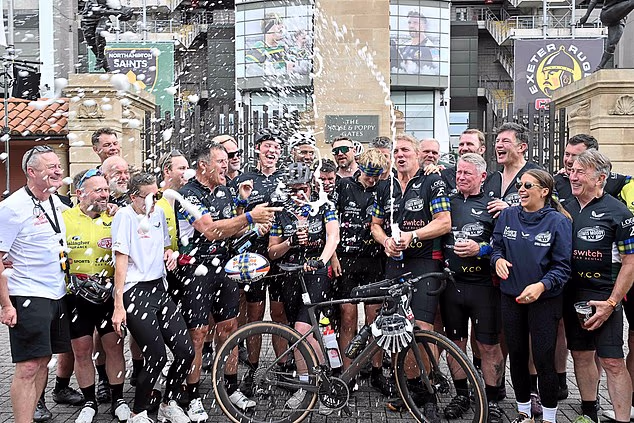 14. juunil Newcastle'is alguse saanud Lewis Moody XV Challenge külastas enne Inglismaa ragbi koju jõudmist tema viit endist klubi, sealhulgas Leicester Tigersi ja Bathi.