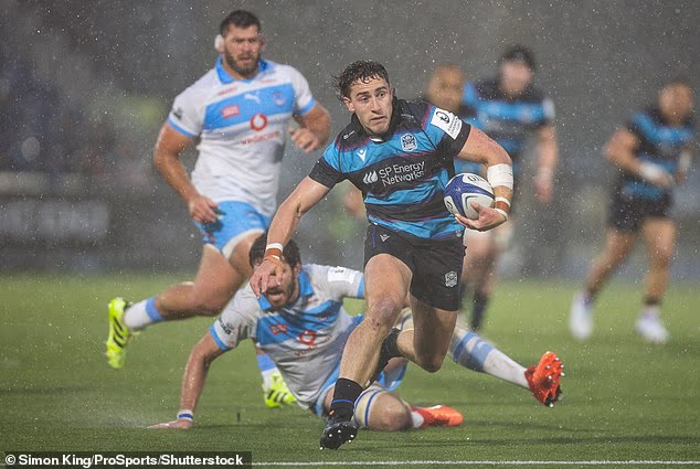 Tagakaitsja Josh McKayst on saanud fännide lemmik pärast Glasgow Warriorsiga liitumist 2021. aastal