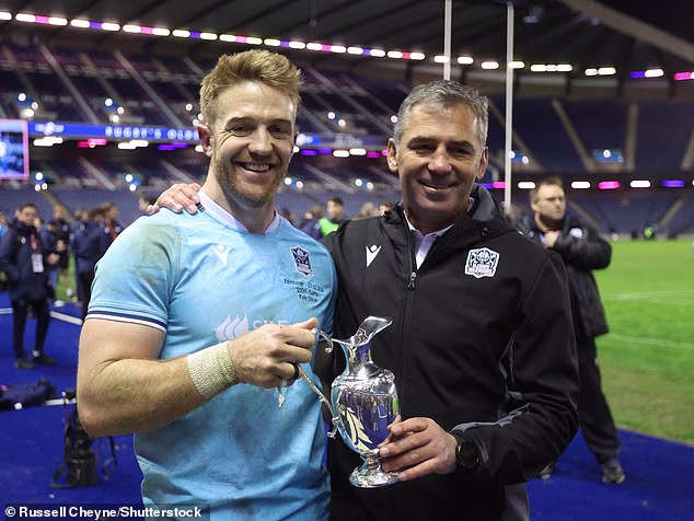 Kyle Steyn ja Franco Smith tähistavad võitu Edinburghi üle Murrayfieldis, kus nad loodavad sel nädalavahetusel Bullsi vastu maagilisemaid mälestusi luua.