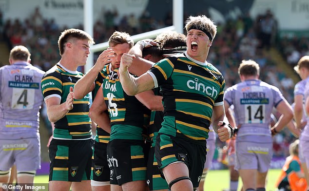 Northampton Saints on kindlustanud koha koduses play-off 'is, kuid enne PREM Rugby mängu viimast vooru on palju intriigi