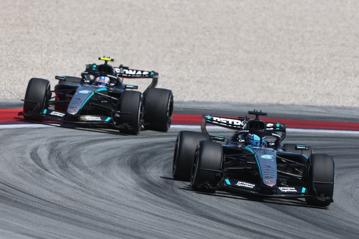 Mercedes avaldas järeldused pärast viimaste F1 võistluste kulukaid DNF-e