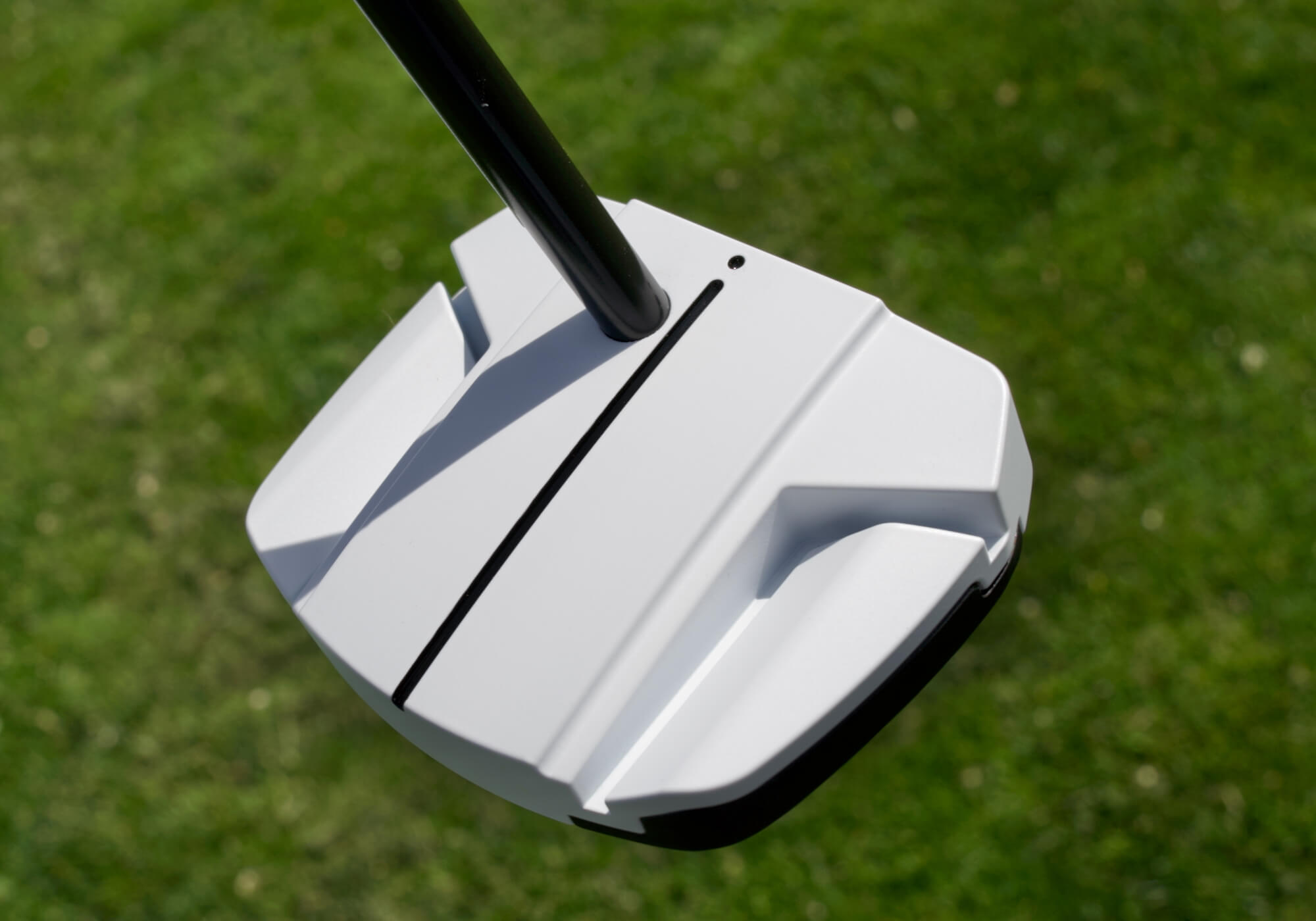 PING allkirjastas Wyndham Clarki putteri päev enne US Openit. See tasus end kiiresti ära