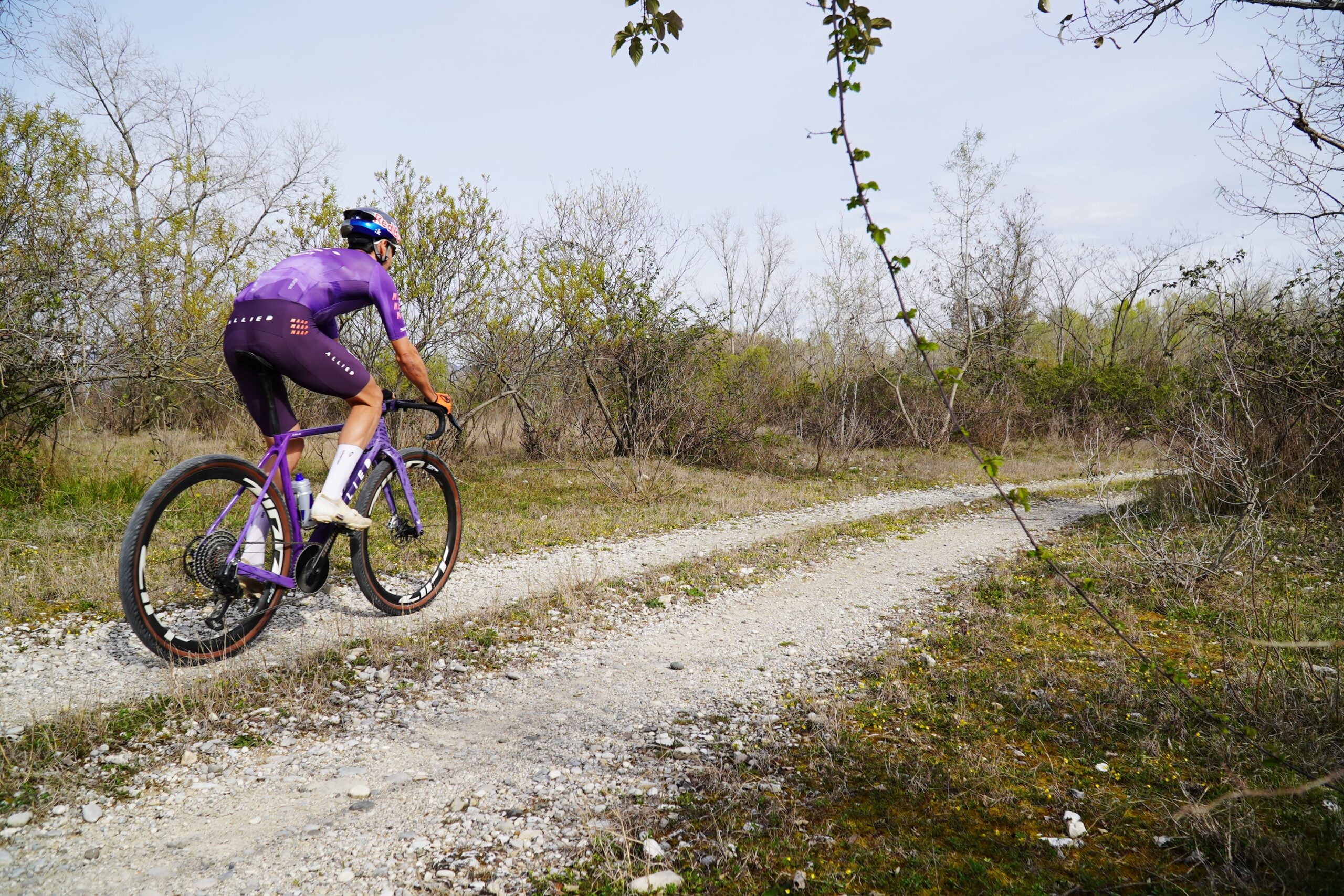 Pirelli tõstab Elite Gravel Racingu haaret suure jõudlusega täieliku valikuga