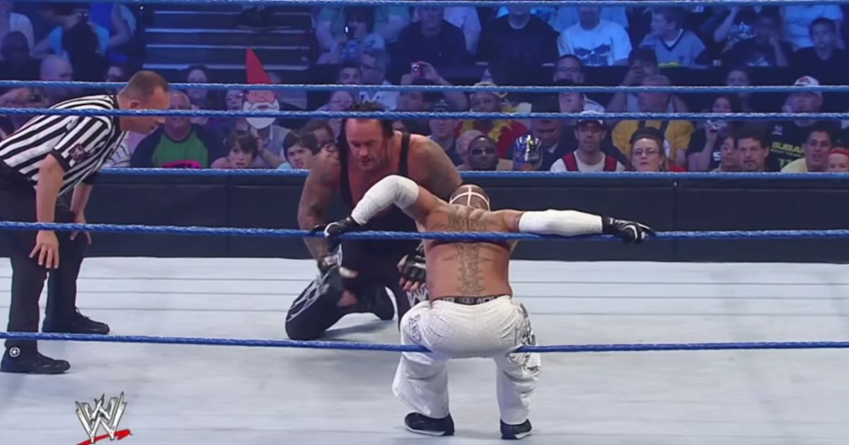 Rey Mysterio meenutab, et ta murdis õnnetu ringisisese õnnetuse käigus The Undertakeri nina
