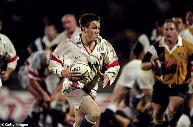 Andsin Jonny Wilkinsonile tema Inglismaa debüüdi 18-aastaselt 1998. aastal; Ma nägin mängijat, kes oli oma õrnatest aastatest hoolimata testietapiks valmis.